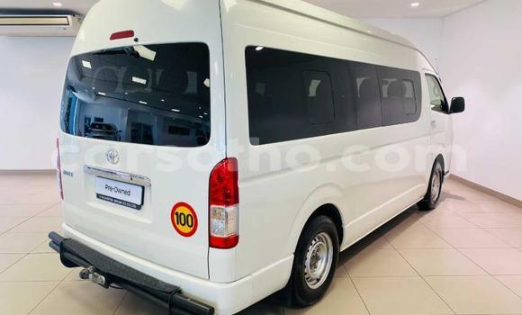 Sayi Na hannu Toyota Hiace White Mota in Maseru a Maseru Sayi Na hannu Toyota Hiace White Mota in Maseru a Maseru