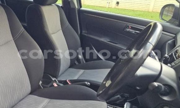 اشتري مستعمل Suzuki Swift White سيارة في Maseru في Maseru اشتري مستعمل Suzuki Swift White سيارة في Maseru في Maseru