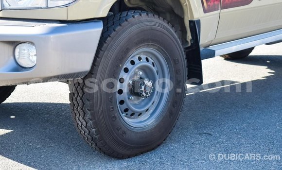 Sayi Imported Toyota Land Cruiser Beige Mota in Import - Dubai a Maseru Sayi Imported Toyota Land Cruiser Beige Mota in Import - Dubai a Maseru