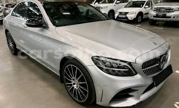 Acheter Occasion Voiture Mercedes-Benz C–Class Gris à Maseru, Maseru Acheter Occasion Voiture Mercedes-Benz C–Class Gris à Maseru, Maseru