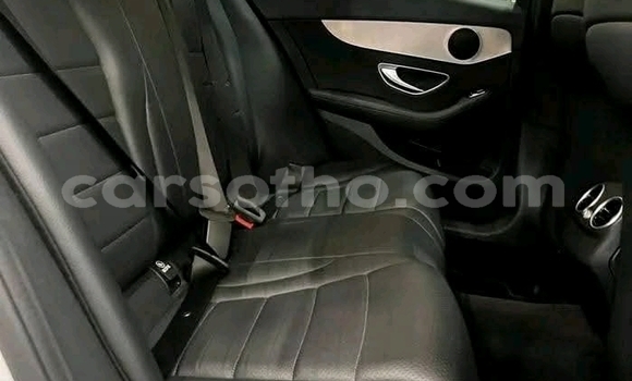 Acheter Occasion Voiture Mercedes-Benz C–Class Gris à Maseru, Maseru Acheter Occasion Voiture Mercedes-Benz C–Class Gris à Maseru, Maseru