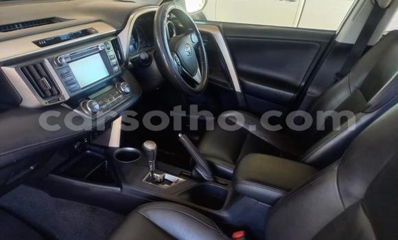 Acheter Occasion Voiture Toyota RAV4 Blanc à Maseru, Maseru Acheter Occasion Voiture Toyota RAV4 Blanc à Maseru, Maseru