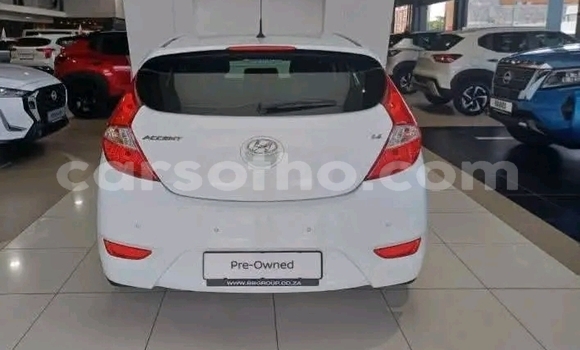 Buy Used Hyundai Accent White Car in Maseru in Maseru Buy Used Hyundai Accent White Car in Maseru in Maseru