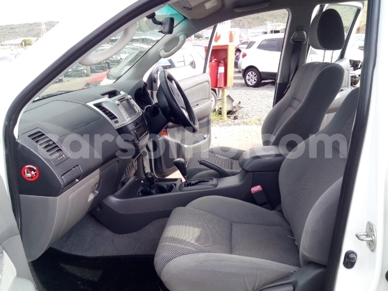 Big with watermark toyota hilux leribe hlotse 30862