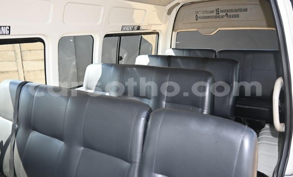 Sayi Na hannu Toyota Aristo White Mota in Mafeteng a Mafeteng Sayi Na hannu Toyota Aristo White Mota in Mafeteng a Mafeteng