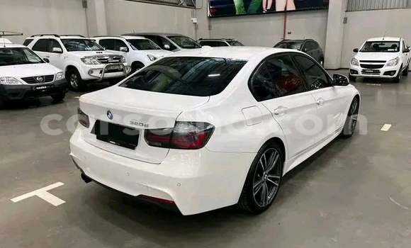 Acheter Occasion Voiture BMW 3–Series Blanc à Maseru, Maseru Acheter Occasion Voiture BMW 3–Series Blanc à Maseru, Maseru