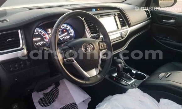 Buy Import Toyota Highlander Black Car in Import - Dubai in Maseru Buy Import Toyota Highlander Black Car in Import - Dubai in Maseru