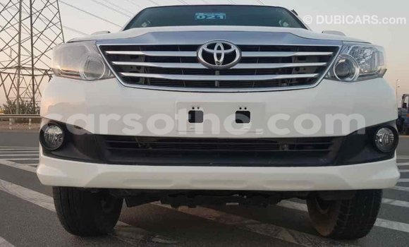 Buy Import Toyota Fortuner White Car in Import - Dubai in Maseru Buy Import Toyota Fortuner White Car in Import - Dubai in Maseru