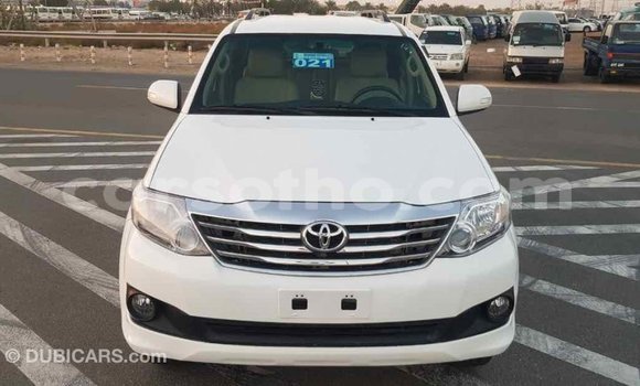 Buy Import Toyota Fortuner White Car in Import - Dubai in Maseru Buy Import Toyota Fortuner White Car in Import - Dubai in Maseru