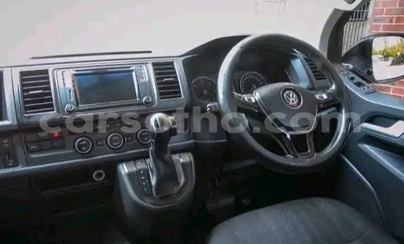 اشتري مستعمل Volkswagen Caravelle Other سيارة في Maseru في Maseru اشتري مستعمل Volkswagen Caravelle Other سيارة في Maseru في Maseru