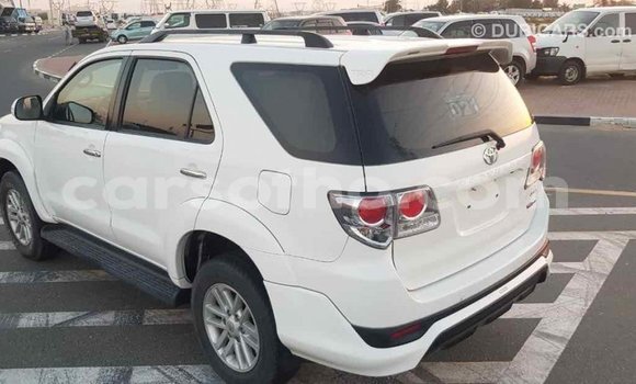 Buy Import Toyota Fortuner White Car in Import - Dubai in Maseru Buy Import Toyota Fortuner White Car in Import - Dubai in Maseru