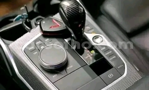 Sayi Na hannu BMW 3–Series Black Mota in Maseru a Maseru Sayi Na hannu BMW 3–Series Black Mota in Maseru a Maseru