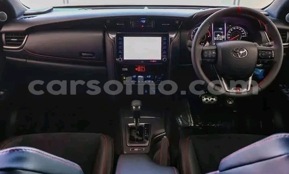 Buy Used Toyota Fortuner White Car in Maseru in Maseru Buy Used Toyota Fortuner White Car in Maseru in Maseru