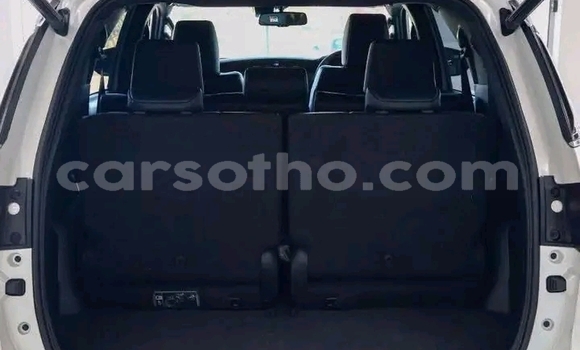 Buy Used Toyota Fortuner White Car in Maseru in Maseru Buy Used Toyota Fortuner White Car in Maseru in Maseru