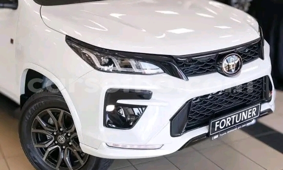 Buy Used Toyota Fortuner White Car in Maseru in Maseru Buy Used Toyota Fortuner White Car in Maseru in Maseru
