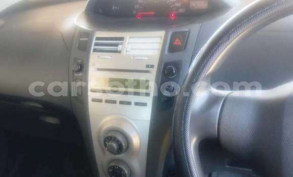 Sayi Na hannu Toyota Vitz Blue Mota in Maseru a Maseru Sayi Na hannu Toyota Vitz Blue Mota in Maseru a Maseru