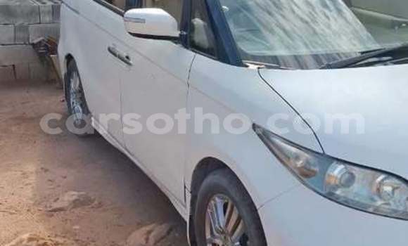 Sayi Na hannu Honda Accord White Mota in Maseru a Maseru Sayi Na hannu Honda Accord White Mota in Maseru a Maseru