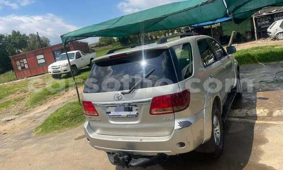 Sayi Na hannu Toyota Highlander Other Mota in Maseru a Maseru Sayi Na hannu Toyota Highlander Other Mota in Maseru a Maseru
