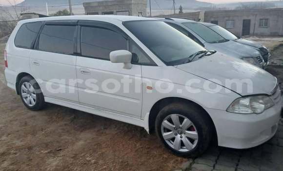 اشتري مستعمل Toyota Sienta White سيارة في Maseru في Maseru