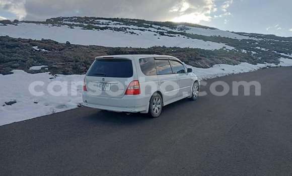 Sayi Na hannu Toyota Sienta White Mota in Maseru a Maseru Sayi Na hannu Toyota Sienta White Mota in Maseru a Maseru
