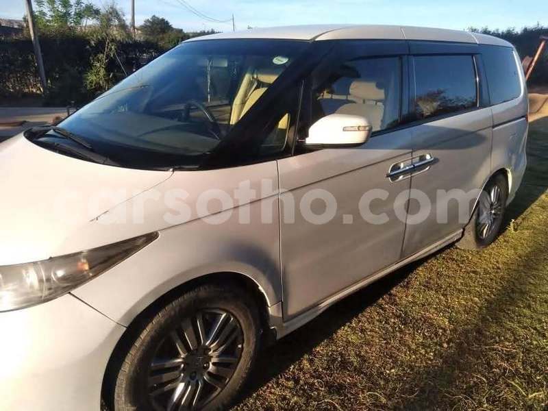 Big with watermark hyundai grand starex maseru maseru 30907