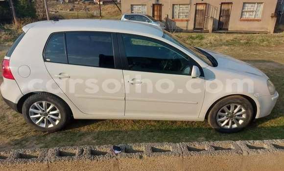 Sayi Na hannu Volkswagen Golf White Mota in Maseru a Maseru Sayi Na hannu Volkswagen Golf White Mota in Maseru a Maseru