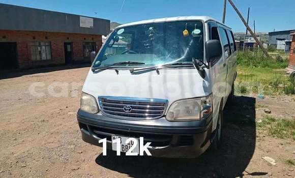 اشتري مستعمل Toyota Hiace White سيارة في Maseru في Maseru
