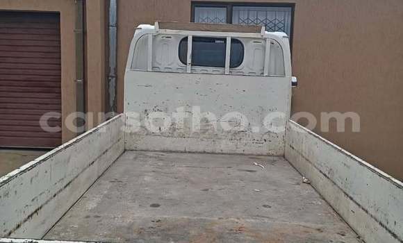 Acheter Occasion Utilitaire Nissan NP200 Blanc à Maseru, Maseru Acheter Occasion Utilitaire Nissan NP200 Blanc à Maseru, Maseru
