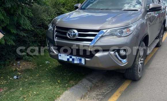 اشتري مستعمل Toyota Fortuner Other سيارة في Maseru في Maseru اشتري مستعمل Toyota Fortuner Other سيارة في Maseru في Maseru
