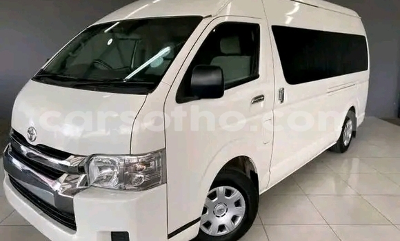 Acheter Occasion Voiture Toyota Grand HiAce Blanc à Maseru, Maseru Acheter Occasion Voiture Toyota Grand HiAce Blanc à Maseru, Maseru