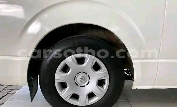 Acheter Occasion Voiture Toyota Grand HiAce Blanc à Maseru, Maseru Acheter Occasion Voiture Toyota Grand HiAce Blanc à Maseru, Maseru