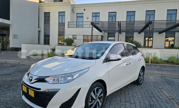 Buy Used Toyota Yaris White Car in Maseru in Maseru