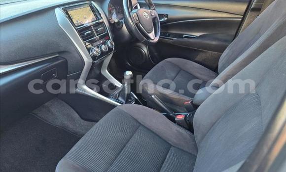 Sayi Na hannu Toyota Yaris White Mota in Maseru a Maseru Sayi Na hannu Toyota Yaris White Mota in Maseru a Maseru