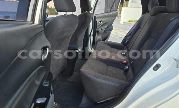 Sayi Na hannu Toyota Yaris White Mota in Maseru a Maseru Sayi Na hannu Toyota Yaris White Mota in Maseru a Maseru