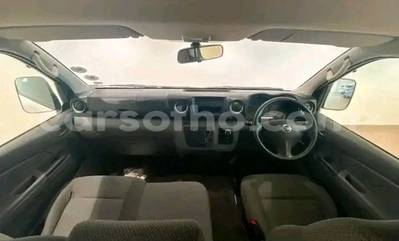 Acheter Occasion Voiture Nissan NV350 Caravan Blanc à Maseru, Maseru Acheter Occasion Voiture Nissan NV350 Caravan Blanc à Maseru, Maseru