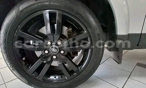 Acheter Occasion Voiture Land Rover Discovery Blanc à Maseru, Maseru Acheter Occasion Voiture Land Rover Discovery Blanc à Maseru, Maseru