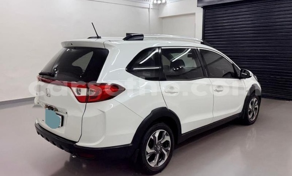 Buy Used Honda BR-V White Car in Roma in Maseru Buy Used Honda BR-V White Car in Roma in Maseru