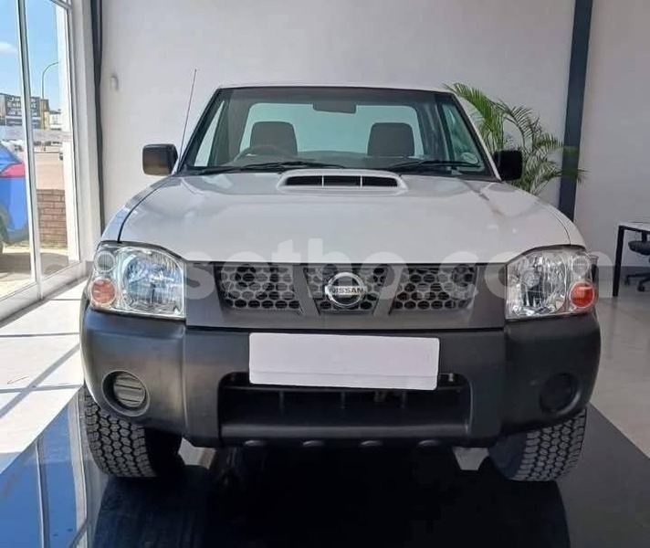 Big with watermark nissan np 300 mohale s hoek mohale s hoek 30972
