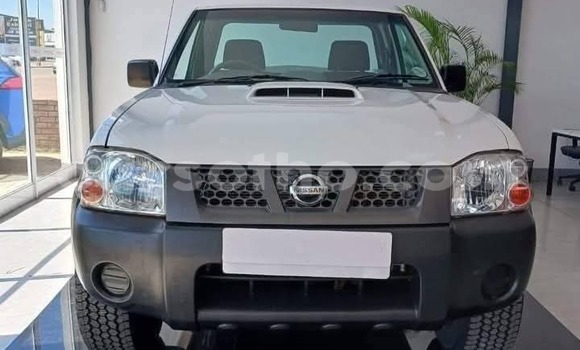 Buy Used Nissan NP 300 White Car in Mohale's Hoek in Mohale's Hoek Buy Used Nissan NP 300 White Car in Mohale's Hoek in Mohale's Hoek
