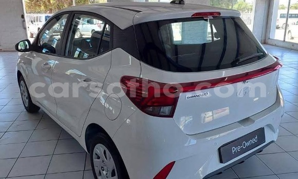 Buy Used Hyundai i10 White Car in Maseru in Maseru Buy Used Hyundai i10 White Car in Maseru in Maseru