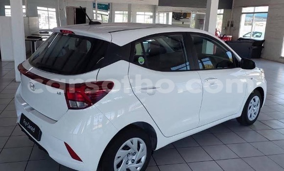 Buy Used Hyundai i10 White Car in Maseru in Maseru Buy Used Hyundai i10 White Car in Maseru in Maseru
