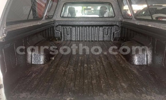 Buy Used Toyota Hilux White Car in Maseru in Maseru Buy Used Toyota Hilux White Car in Maseru in Maseru