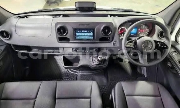 Buy Used Mercedes-Benz Vito White Car in Quthing in Butha-Buthe Buy Used Mercedes-Benz Vito White Car in Quthing in Butha-Buthe