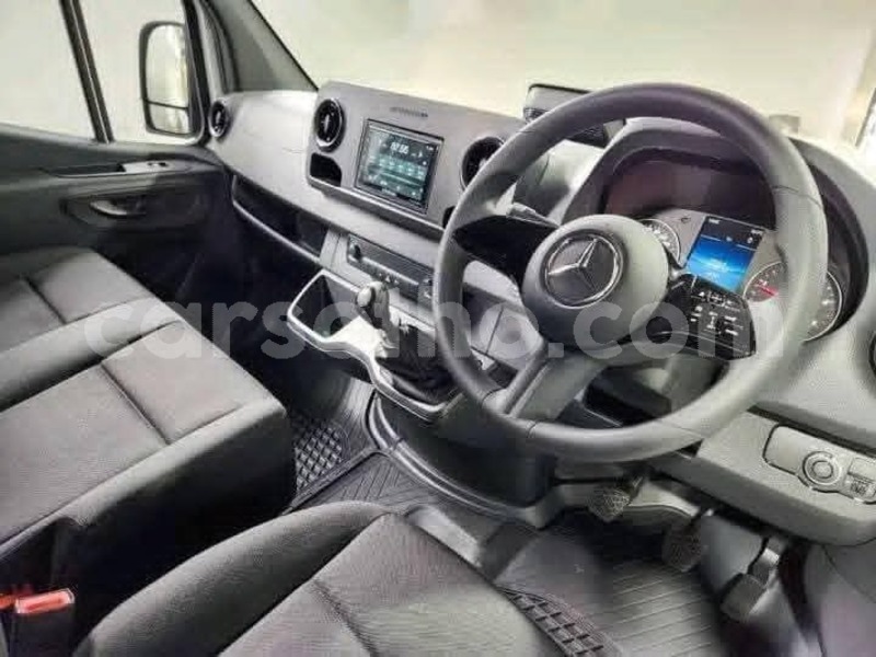 Big with watermark mercedes benz vito butha buthe quthing 30980