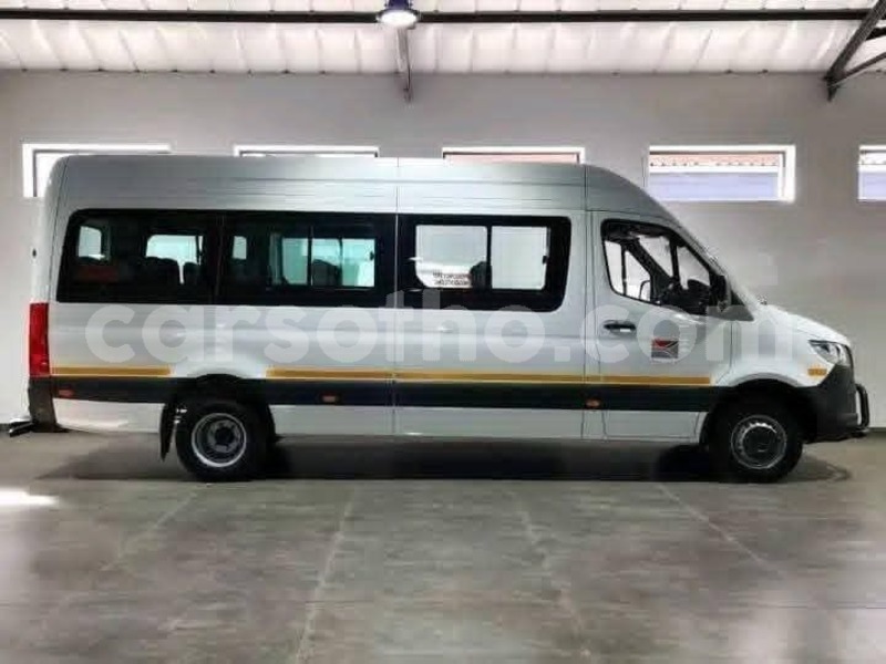 Big with watermark mercedes benz vito butha buthe quthing 30980