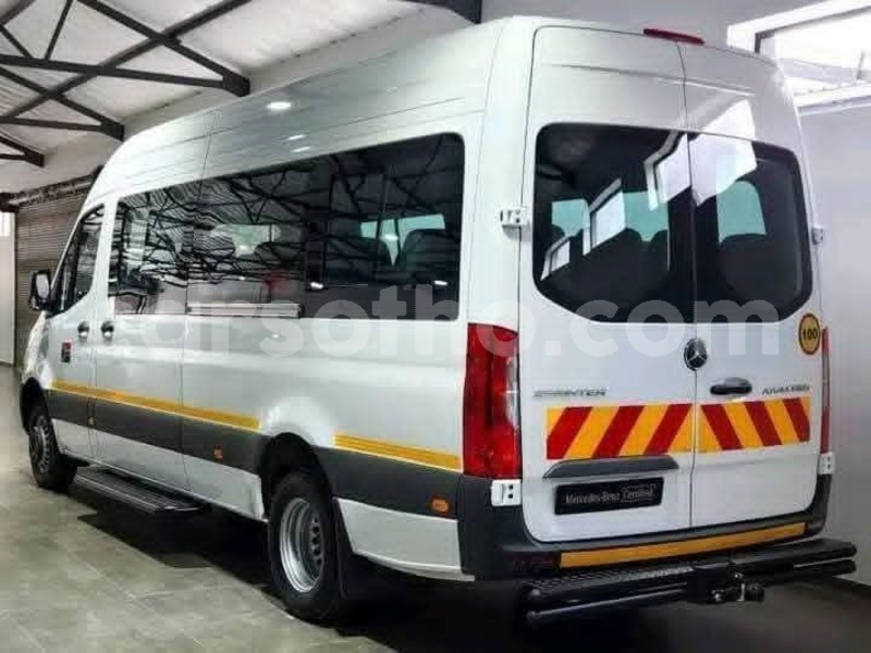 Big with watermark mercedes benz vito butha buthe quthing 30980