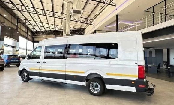 Buy Used Volkswagen Transporter White Car in Quthing in Butha-Buthe Buy Used Volkswagen Transporter White Car in Quthing in Butha-Buthe
