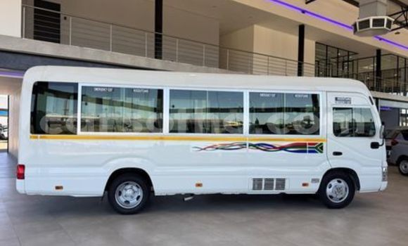 Buy Used Toyota Coaster White Car in Quthing in Butha-Buthe Buy Used Toyota Coaster White Car in Quthing in Butha-Buthe