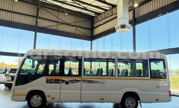 Buy Used Toyota Coaster White Car in Quthing in Butha-Buthe Buy Used Toyota Coaster White Car in Quthing in Butha-Buthe