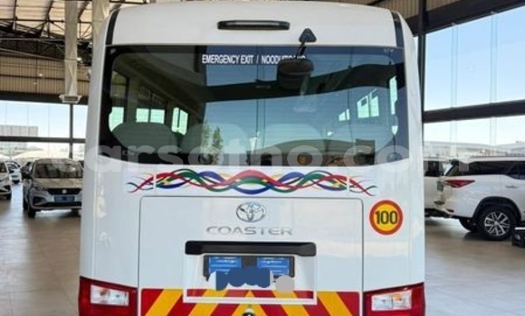 Buy Used Toyota Coaster White Car in Quthing in Butha-Buthe Buy Used Toyota Coaster White Car in Quthing in Butha-Buthe